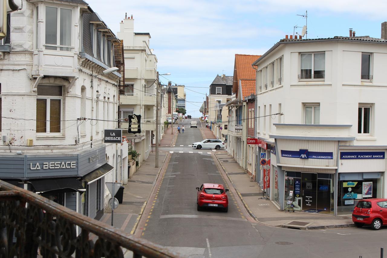Le Voltaire Hotel Berck Buitenkant foto